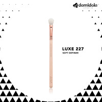  Zoeva Luxe Soft Definer